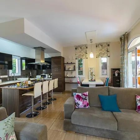 You And Your Family Will Love This Villa, Protaras 1435 Вилла *