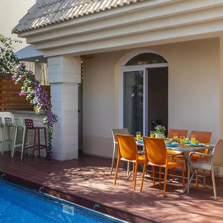 You And Your Family Will Love This Villa, Protaras 1435 Вилла Паралимни